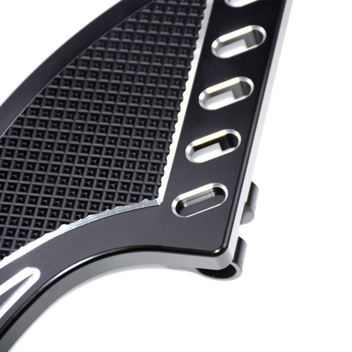 PE0043-mactions-rider-footboards-for-harley-touring