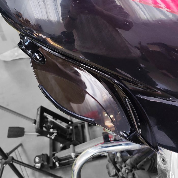 WI001203-Adjustable-Air-Deflectors-Side-Wings-harley-street-glide